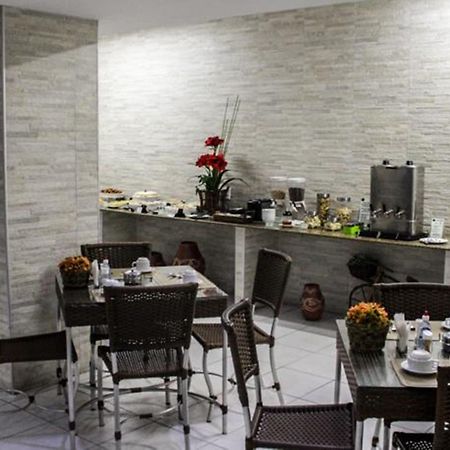 פורטאלזה Abrolhos Praia Hotel מראה חיצוני תמונה